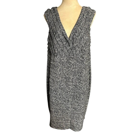 Dressbarn Collection Black Shutter Pleat Sleeveless V Neck Sheath Dress 16W - Picture 1 of 10